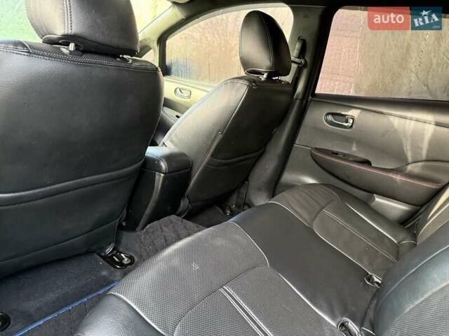 Черный Ниссан Лиф, объемом двигателя 0 л и пробегом 150 тыс. км за 13300 $, фото 14 на Automoto.ua