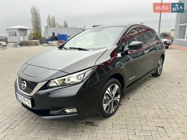 Черный Ниссан Лиф, объемом двигателя 0 л и пробегом 82 тыс. км за 11855 $, фото 5 на Automoto.ua