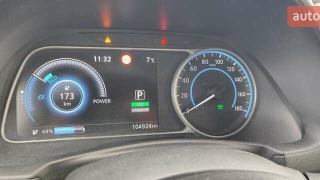 Чорний Ніссан Ліф, об'ємом двигуна 0 л та пробігом 103 тис. км за 13200 $, фото 17 на Automoto.ua