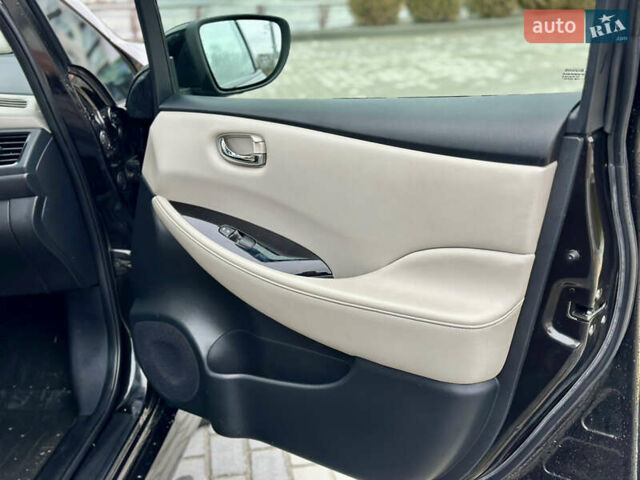 Чорний Ніссан Ліф, об'ємом двигуна 0 л та пробігом 96 тис. км за 11700 $, фото 18 на Automoto.ua