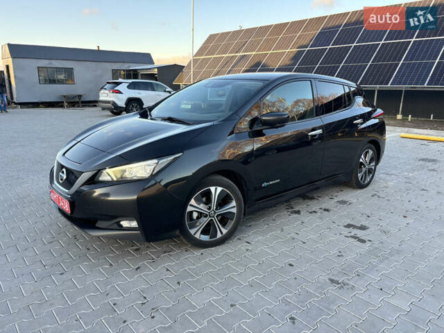 Черный Ниссан Лиф, объемом двигателя 0 л и пробегом 119 тыс. км за 11700 $, фото 4 на Automoto.ua