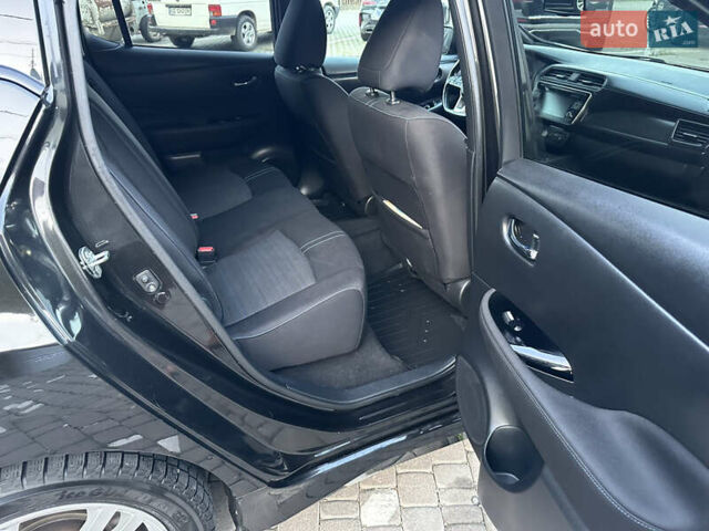 Черный Ниссан Лиф, объемом двигателя 0 л и пробегом 95 тыс. км за 13000 $, фото 16 на Automoto.ua