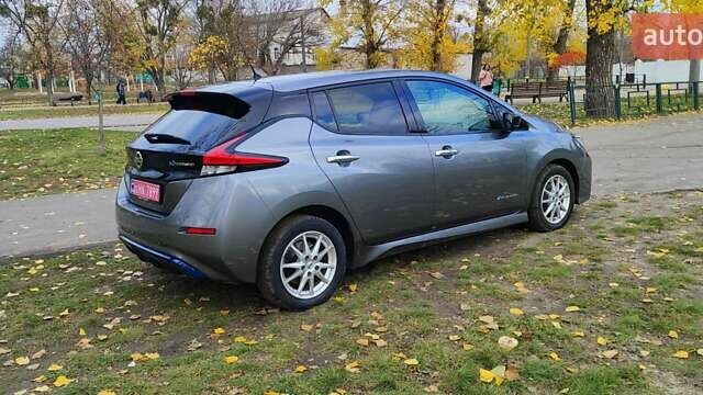 Чорний Ніссан Ліф, об'ємом двигуна 0 л та пробігом 103 тис. км за 13200 $, фото 5 на Automoto.ua