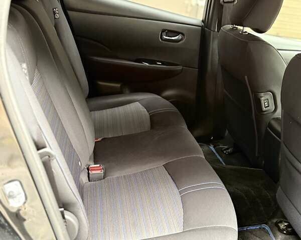 Чорний Ніссан Ліф, об'ємом двигуна 0 л та пробігом 47 тис. км за 12600 $, фото 12 на Automoto.ua