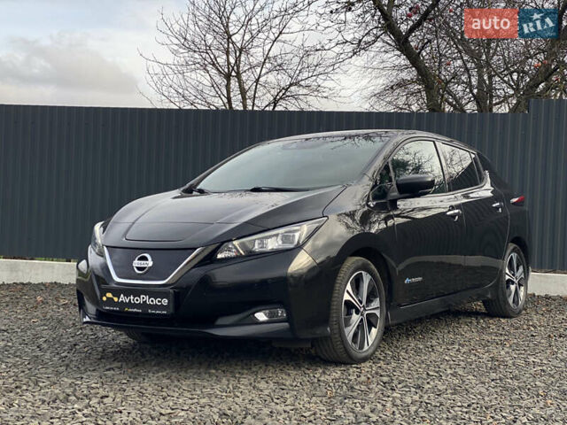 Черный Ниссан Лиф, объемом двигателя 0 л и пробегом 133 тыс. км за 12500 $, фото 66 на Automoto.ua