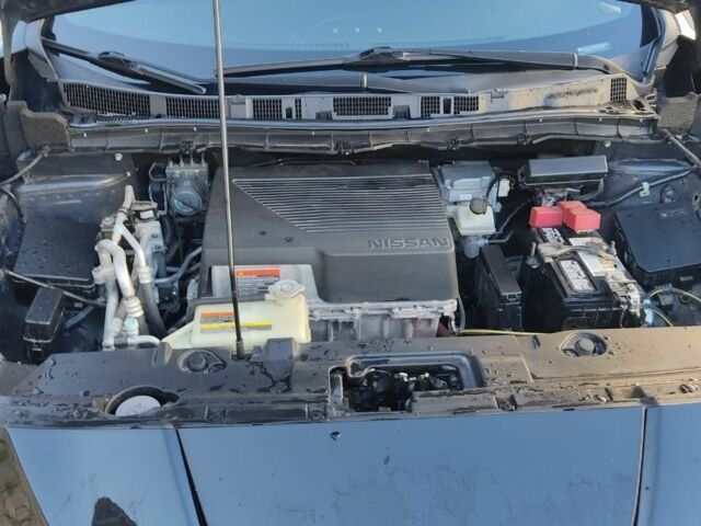 Чорний Ніссан Ліф, об'ємом двигуна 0 л та пробігом 145 тис. км за 14000 $, фото 19 на Automoto.ua