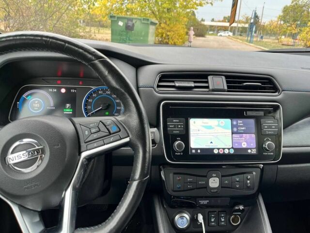 Черный Ниссан Лиф, объемом двигателя 0 л и пробегом 57 тыс. км за 14500 $, фото 10 на Automoto.ua