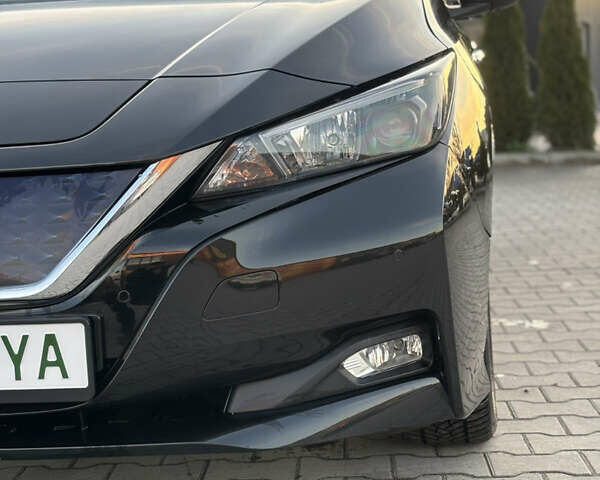 Чорний Ніссан Ліф, об'ємом двигуна 0 л та пробігом 90 тис. км за 11950 $, фото 28 на Automoto.ua