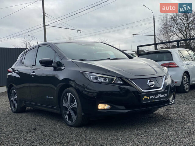 Черный Ниссан Лиф, объемом двигателя 0 л и пробегом 133 тыс. км за 12500 $, фото 7 на Automoto.ua