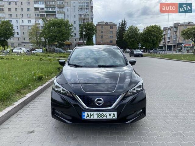 Черный Ниссан Лиф, объемом двигателя 0 л и пробегом 150 тыс. км за 11300 $, фото 7 на Automoto.ua