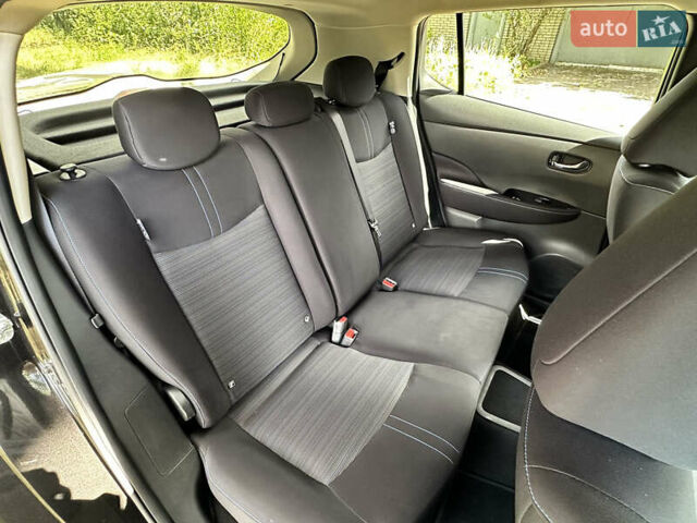 Черный Ниссан Лиф, объемом двигателя 0 л и пробегом 119 тыс. км за 13500 $, фото 36 на Automoto.ua