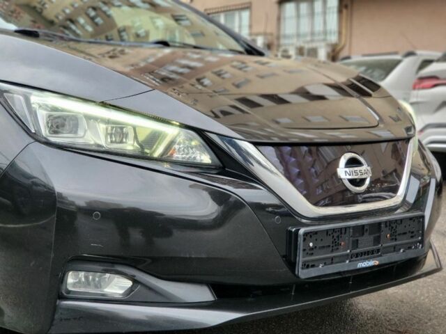 Черный Ниссан Лиф, объемом двигателя 0 л и пробегом 87 тыс. км за 12900 $, фото 1 на Automoto.ua