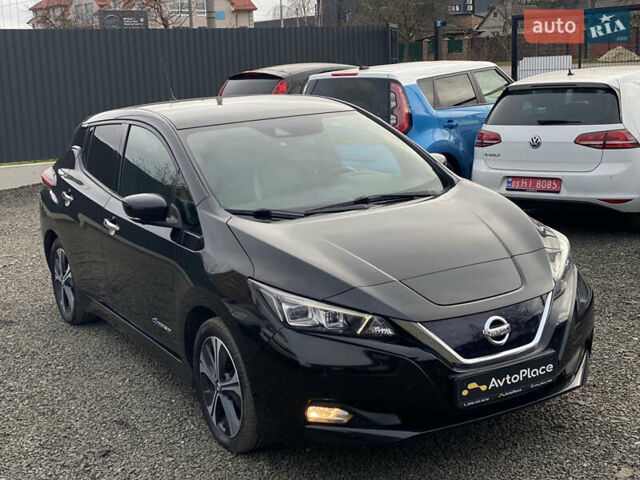 Черный Ниссан Лиф, объемом двигателя 0 л и пробегом 133 тыс. км за 12500 $, фото 6 на Automoto.ua