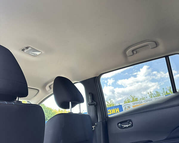 Чорний Ніссан Ліф, об'ємом двигуна 0 л та пробігом 111 тис. км за 12850 $, фото 20 на Automoto.ua