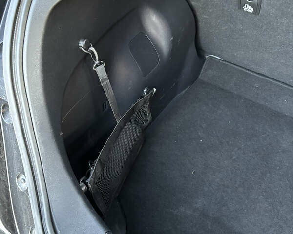 Черный Ниссан Лиф, объемом двигателя 0 л и пробегом 137 тыс. км за 11999 $, фото 12 на Automoto.ua