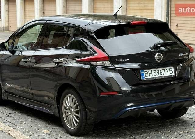 Чорний Ніссан Ліф, об'ємом двигуна 0 л та пробігом 47 тис. км за 12600 $, фото 5 на Automoto.ua