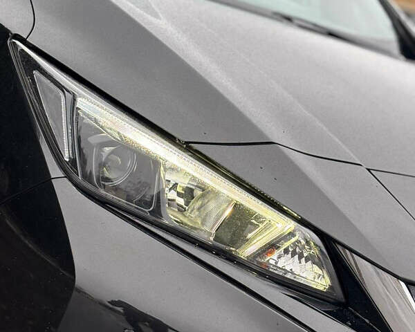 Черный Ниссан Лиф, объемом двигателя 0 л и пробегом 141 тыс. км за 12300 $, фото 2 на Automoto.ua