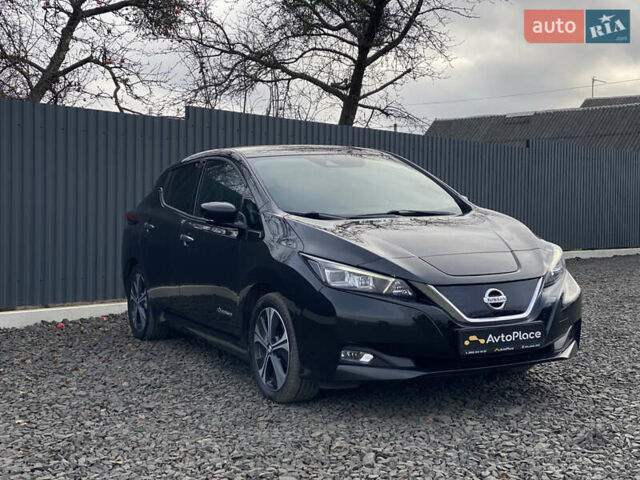 Черный Ниссан Лиф, объемом двигателя 0 л и пробегом 133 тыс. км за 12500 $, фото 53 на Automoto.ua