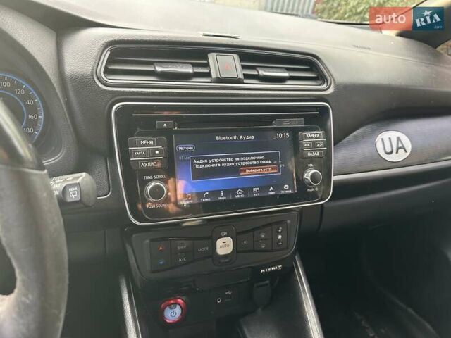 Черный Ниссан Лиф, объемом двигателя 0 л и пробегом 150 тыс. км за 13300 $, фото 12 на Automoto.ua