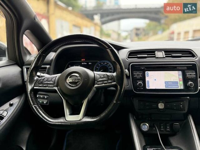 Чорний Ніссан Ліф, об'ємом двигуна 0 л та пробігом 47 тис. км за 12600 $, фото 9 на Automoto.ua