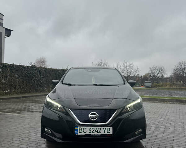 Черный Ниссан Лиф, объемом двигателя 0 л и пробегом 154 тыс. км за 10700 $, фото 1 на Automoto.ua