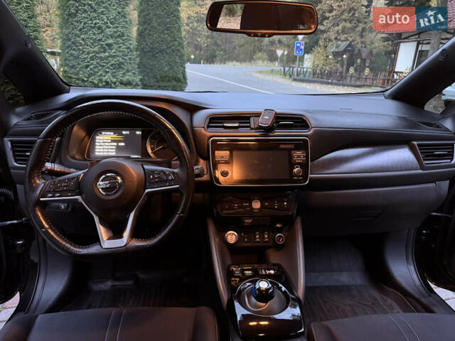 Черный Ниссан Лиф, объемом двигателя 0 л и пробегом 127 тыс. км за 12499 $, фото 22 на Automoto.ua