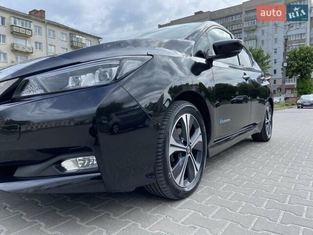 Черный Ниссан Лиф, объемом двигателя 0 л и пробегом 150 тыс. км за 11300 $, фото 8 на Automoto.ua