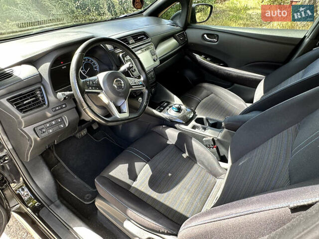 Черный Ниссан Лиф, объемом двигателя 0 л и пробегом 119 тыс. км за 13500 $, фото 47 на Automoto.ua