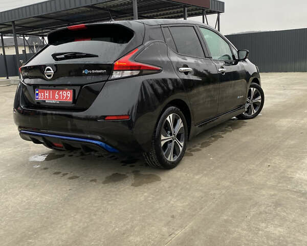 Черный Ниссан Лиф, объемом двигателя 0 л и пробегом 112 тыс. км за 11750 $, фото 2 на Automoto.ua