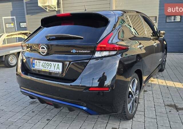 Чорний Ніссан Ліф, об'ємом двигуна 0 л та пробігом 153 тис. км за 14400 $, фото 5 на Automoto.ua