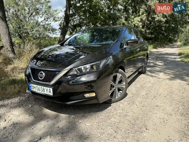 Черный Ниссан Лиф, объемом двигателя 0 л и пробегом 119 тыс. км за 13500 $, фото 2 на Automoto.ua