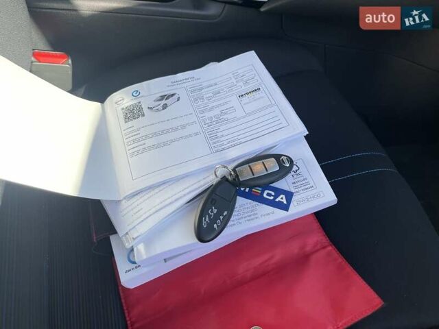 Черный Ниссан Лиф, объемом двигателя 0 л и пробегом 114 тыс. км за 12800 $, фото 23 на Automoto.ua