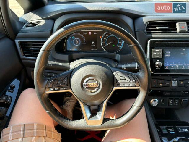 Чорний Ніссан Ліф, об'ємом двигуна 0 л та пробігом 213 тис. км за 10500 $, фото 8 на Automoto.ua