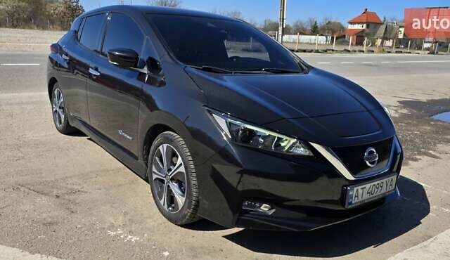 Чорний Ніссан Ліф, об'ємом двигуна 0 л та пробігом 153 тис. км за 14750 $, фото 6 на Automoto.ua