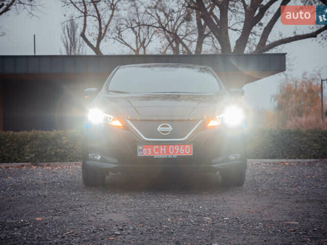 Черный Ниссан Лиф, объемом двигателя 0 л и пробегом 89 тыс. км за 13350 $, фото 18 на Automoto.ua