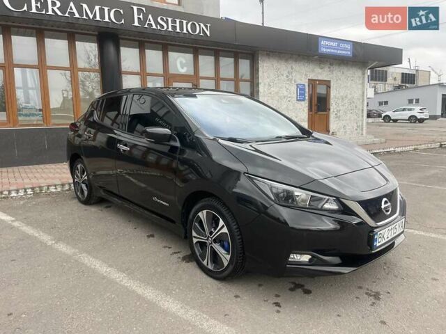 Черный Ниссан Лиф, объемом двигателя 0 л и пробегом 120 тыс. км за 11900 $, фото 6 на Automoto.ua