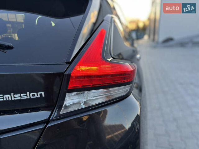 Черный Ниссан Лиф, объемом двигателя 0 л и пробегом 119 тыс. км за 11700 $, фото 24 на Automoto.ua