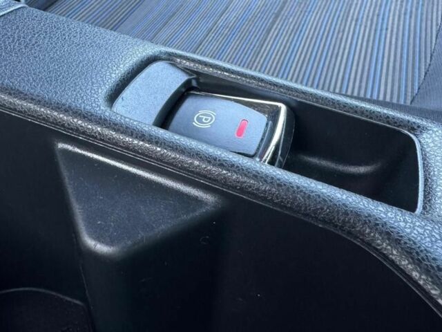 Черный Ниссан Лиф, объемом двигателя 0 л и пробегом 133 тыс. км за 11300 $, фото 22 на Automoto.ua