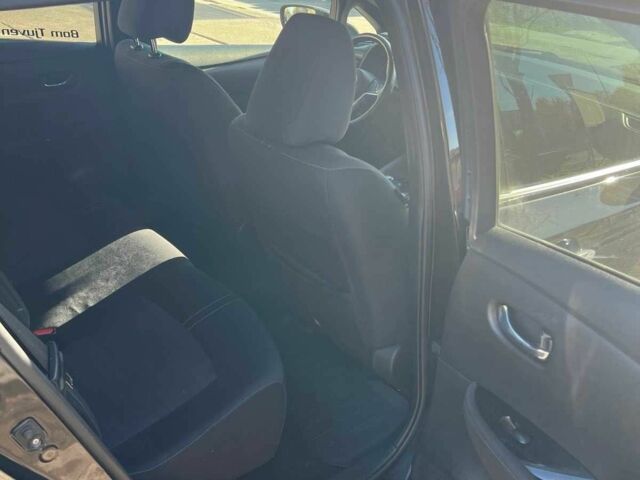 Черный Ниссан Лиф, объемом двигателя 0 л и пробегом 108 тыс. км за 12000 $, фото 7 на Automoto.ua