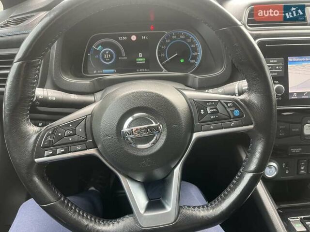 Черный Ниссан Лиф, объемом двигателя 0 л и пробегом 120 тыс. км за 11900 $, фото 37 на Automoto.ua