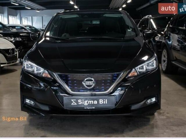 Черный Ниссан Лиф, объемом двигателя 0 л и пробегом 97 тыс. км за 15000 $, фото 7 на Automoto.ua