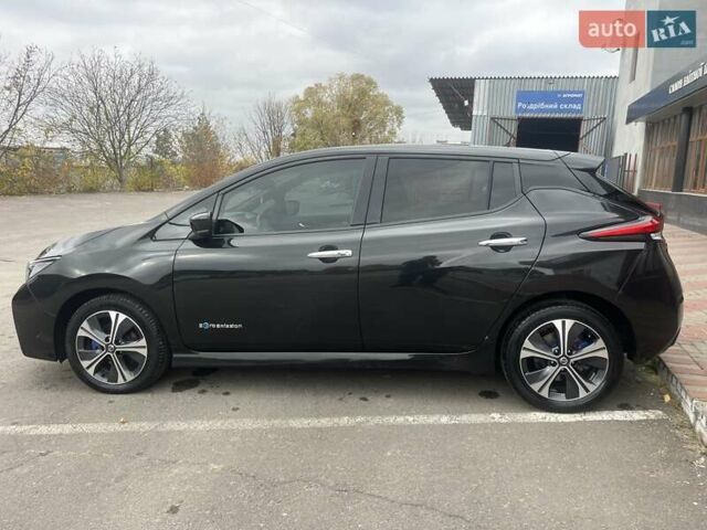 Черный Ниссан Лиф, объемом двигателя 0 л и пробегом 120 тыс. км за 11900 $, фото 15 на Automoto.ua