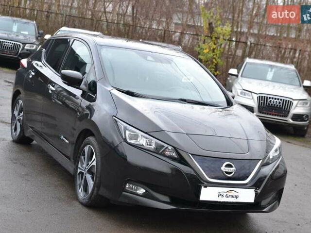 Черный Ниссан Лиф, объемом двигателя 0 л и пробегом 100 тыс. км за 11999 $, фото 3 на Automoto.ua