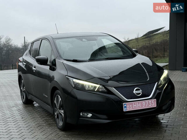 Чорний Ніссан Ліф, об'ємом двигуна 0 л та пробігом 129 тис. км за 12300 $, фото 1 на Automoto.ua