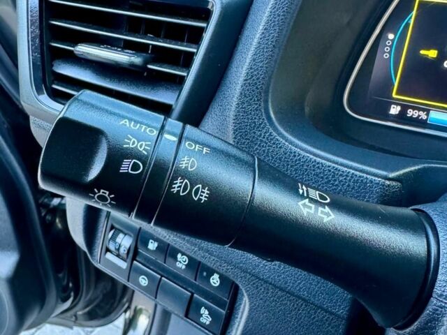 Черный Ниссан Лиф, объемом двигателя 0 л и пробегом 133 тыс. км за 11300 $, фото 11 на Automoto.ua