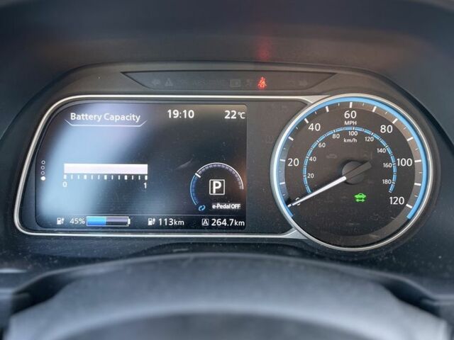 Черный Ниссан Лиф, объемом двигателя 0 л и пробегом 95 тыс. км за 12900 $, фото 9 на Automoto.ua