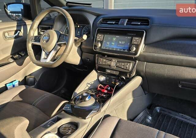 Чорний Ніссан Ліф, об'ємом двигуна 0 л та пробігом 153 тис. км за 14400 $, фото 19 на Automoto.ua