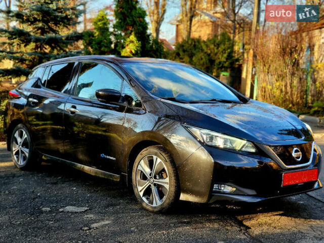 Чорний Ніссан Ліф, об'ємом двигуна 0 л та пробігом 87 тис. км за 12900 $, фото 3 на Automoto.ua