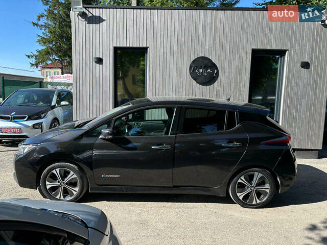 Чорний Ніссан Ліф, об'ємом двигуна 0 л та пробігом 213 тис. км за 10500 $, фото 5 на Automoto.ua