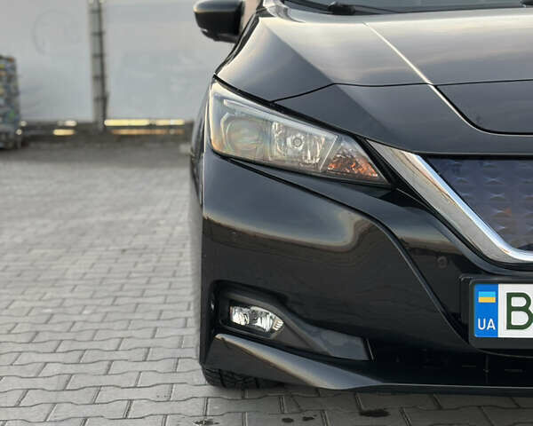 Чорний Ніссан Ліф, об'ємом двигуна 0 л та пробігом 90 тис. км за 11950 $, фото 29 на Automoto.ua